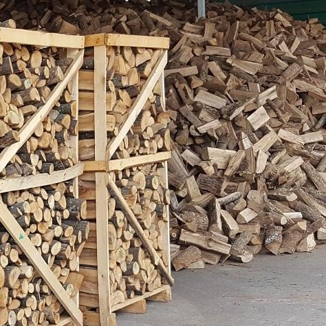 Ofenfertiges Brennholz